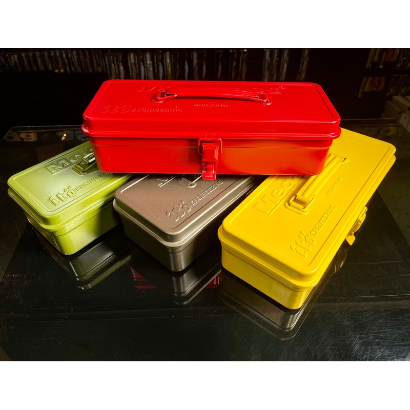 Metal Hangar T-320 Tackle box
