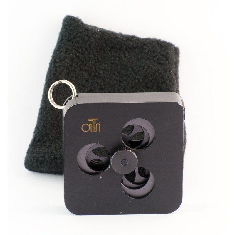 Ari ‘t Hart Tippet Dispenser – Square