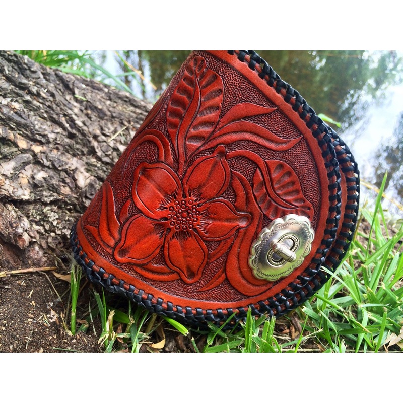 Annie Margarita Leather Reel Case – “Western Rose”